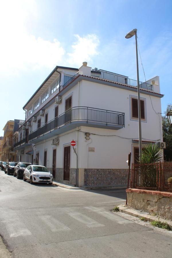 Apartament La Stanza Vicino Al Mare , Una Camera Da Letto E Bagno Con Balcone Vista Mare Balestrate Zewnętrze zdjęcie